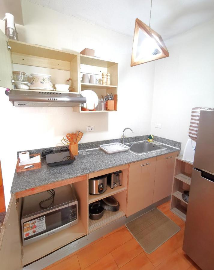 Davao Condo 2Br Pool Wifi Netflix Eksteriør billede
