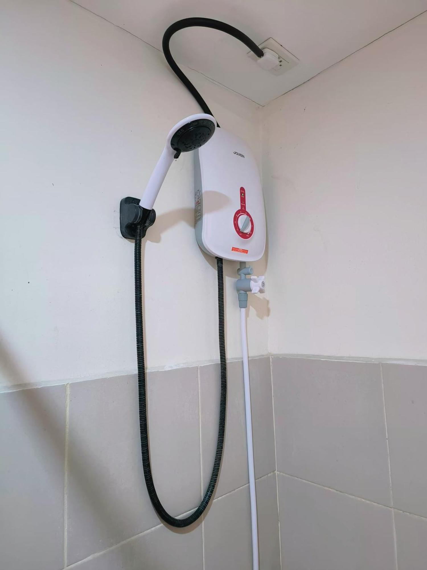 Davao Condo 2Br Pool Wifi Netflix Eksteriør billede