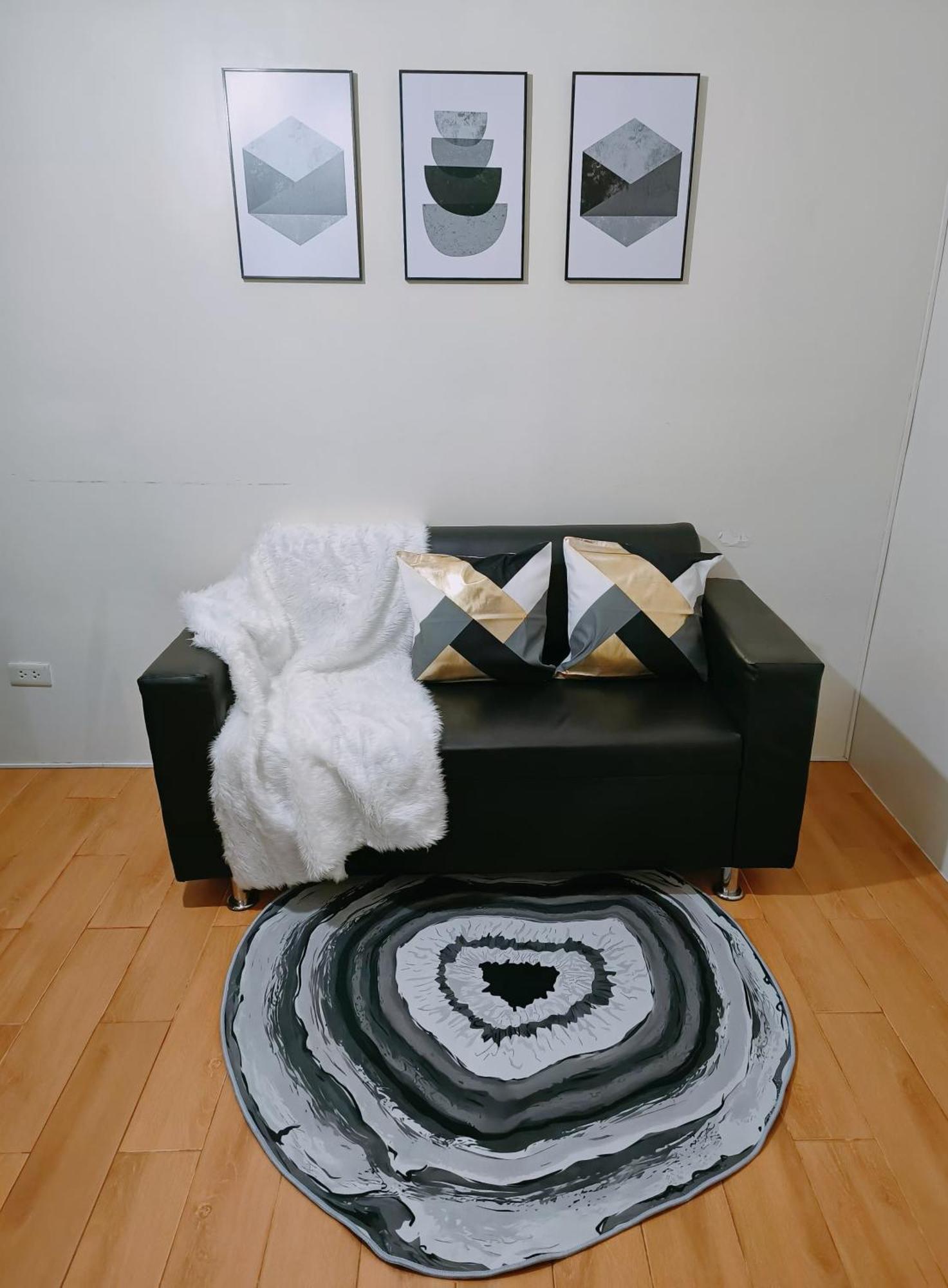 Davao Condo 2Br Pool Wifi Netflix Eksteriør billede