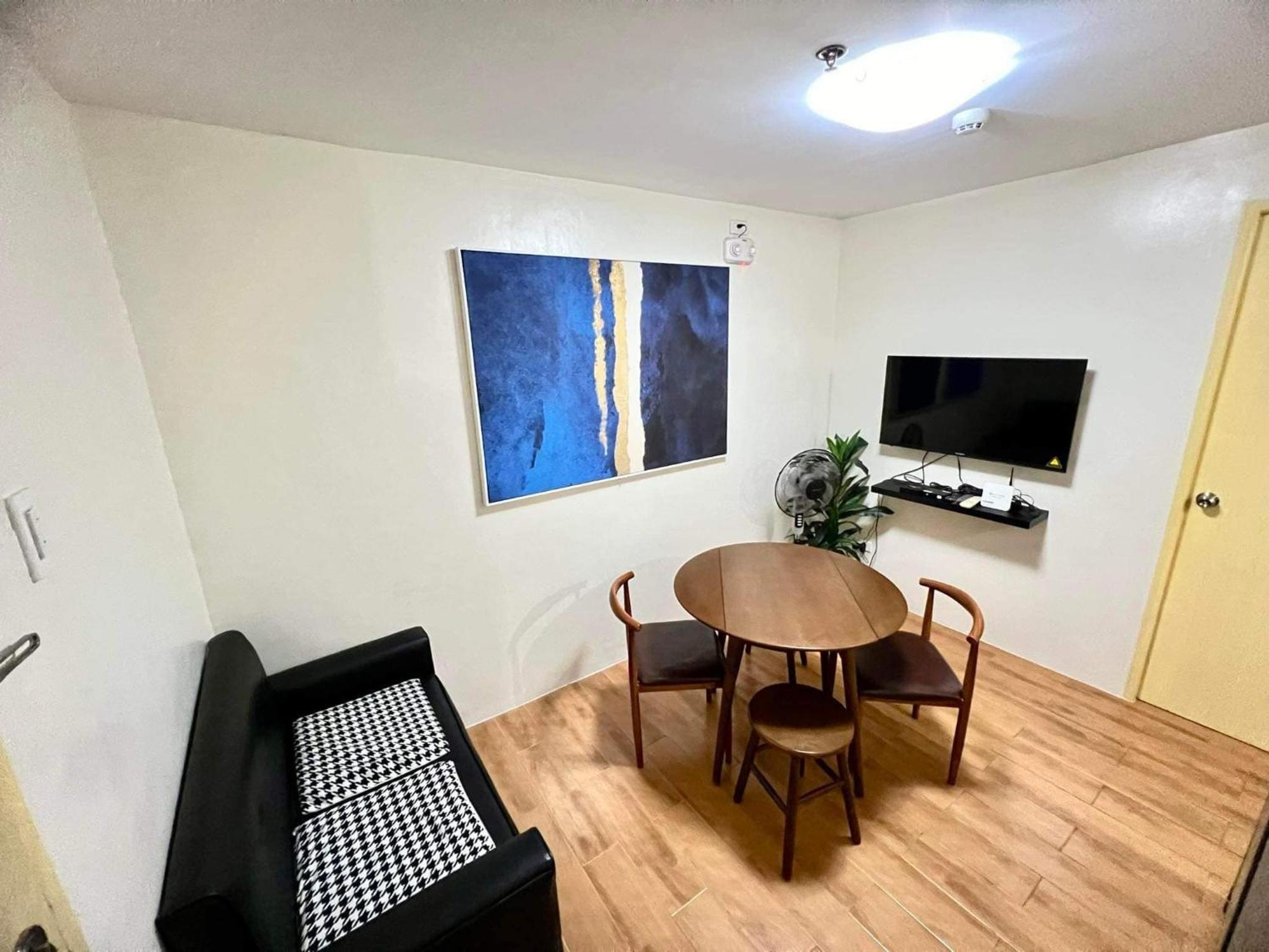 Davao Condo 2Br Pool Wifi Netflix Eksteriør billede